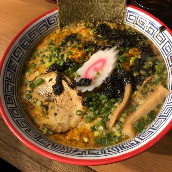 「辛ねぎ黒豚骨中華そば」@幸丼 東京品川の写真