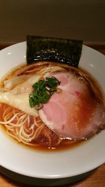 「醤油らーめん」@らーめん専門 うしおととりの写真