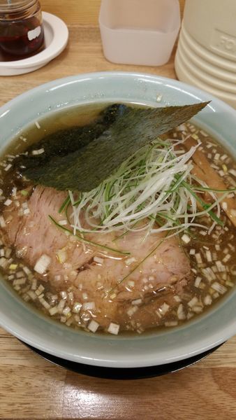 「醤油らーめん」@麺屋 つるるの写真