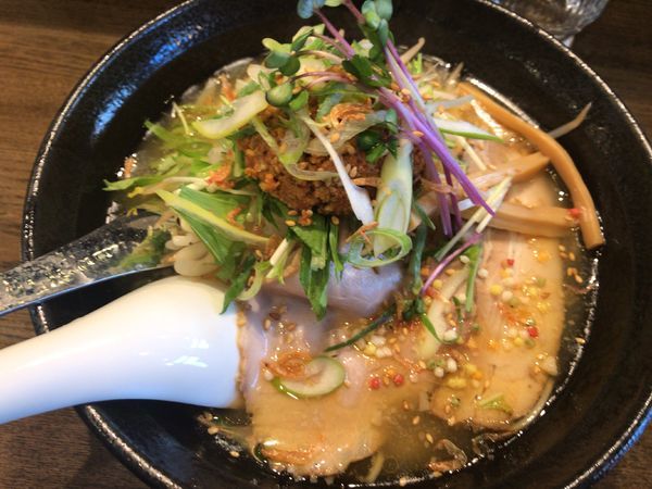 「辛玉こく塩900円」@麺屋 信成の写真