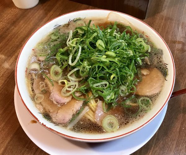 「ラーメン＋九条ネギ」@本家 第一旭 新宿店の写真
