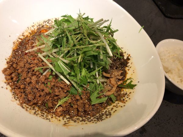 「レディース汁なし担々麺」@タンタンタイガー 蔵前店の写真