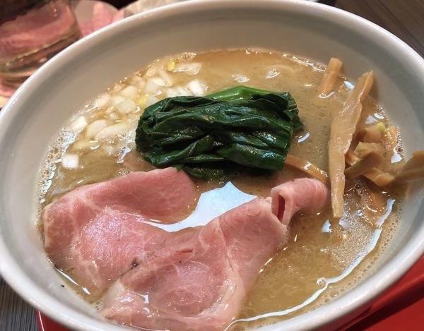 「【気まぐれ限定】魚介と鶏白湯SOBA850円」@柳麺 呉田-goden-の写真