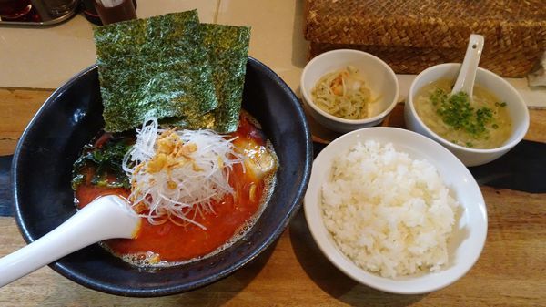 「麻辣麺(790円)+定食セット(300円)+杏仁豆腐」@麺飯店 マラマラの写真