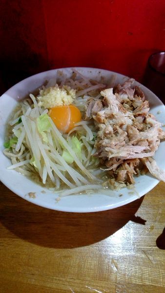 「油そば850円ニンニク辛め」@ラーメン髭の写真