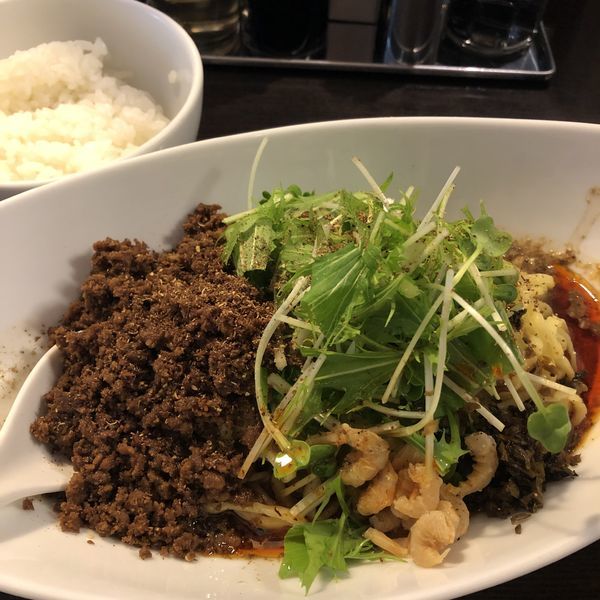 「黒つゆ無し担担麺(3辛4痺)」@四川担担麺 阿吽 湯島店の写真
