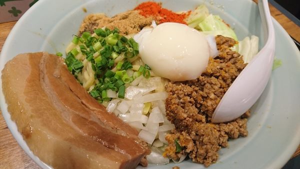 「しびれまぜそば」@麺家 千晃 新横浜店の写真