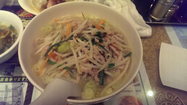 「日替わり、豚もやし刀削麺」@魯香酒樓の写真