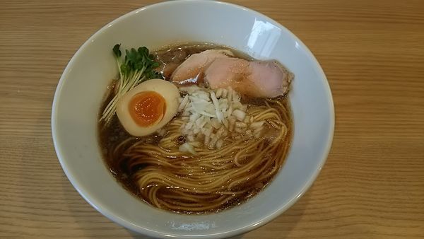 「限定豚エキス中華そば800円」@ほっこり中華そば もつけの写真