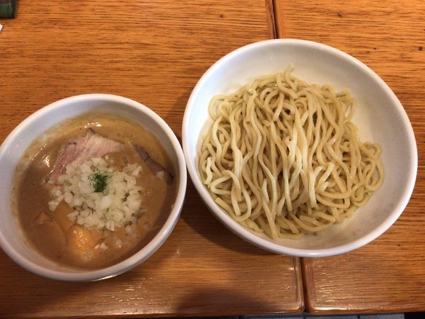 「にぼなーらつけ麺黒」@煮干そば とみ田の写真