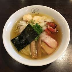 特製ワンタン麺ハーフ白だし+切り落としチャーシュー