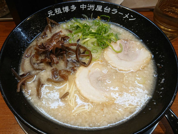 「中洲屋台とんこつラーメン」@元祖博多 中洲屋台ラーメン 一竜 大井町店の写真