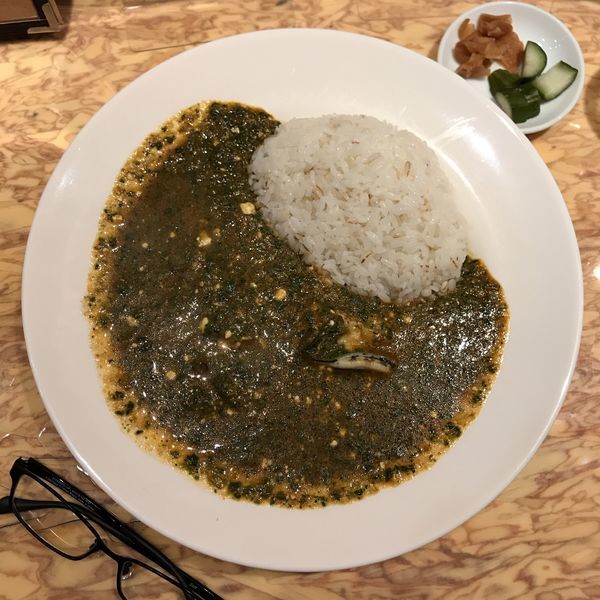 「極上のかきと日本のほうれん草のカリー(大辛)」@インド風カリーライス すぱいすの写真