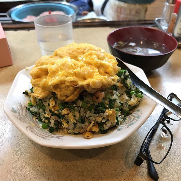「ホウレン草焼飯（らんらんトッピング）」@中華徳大の写真