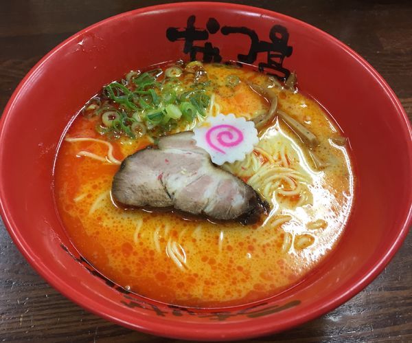 「赤マー油鶏白湯らーめん」@なんつッ亭 秦野本店の写真