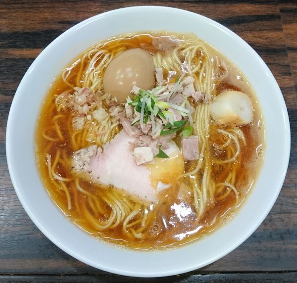 「【限定】鯵煮干し中華そば秋＋固ゆで玉子」@中華そば 梟の写真