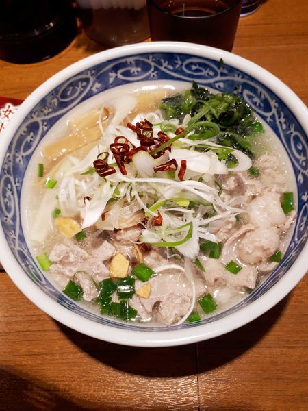 「(限定)熱々和牛上モツラーメン(塩)880円」@寿製麺よしかわ 川越店の写真