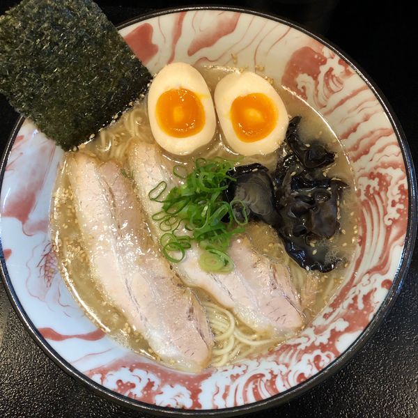 「らーめん+たまご」@ひょっとこらーめんの写真