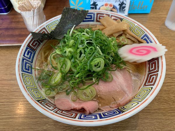 「ラーメン大盛り麺固めトッピングネギ」@とんこつ えびすこの写真