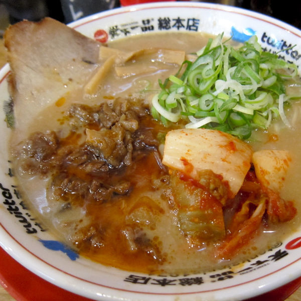 「牛すじキムチラーメン 1,057円（こってり・普通麺＝中太）」@天下一品 総本店の写真