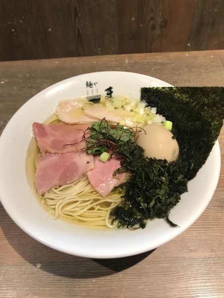 「特製塩そば」@麺やまつ本の写真