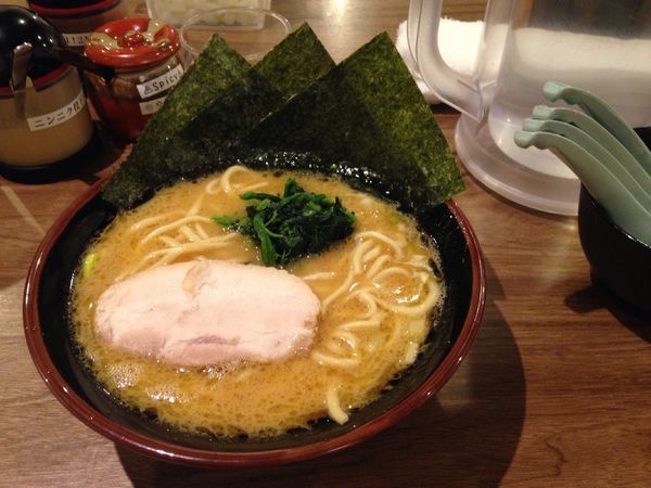 「ラーメン」@横浜家系ラーメン 武田家 旭川店の写真