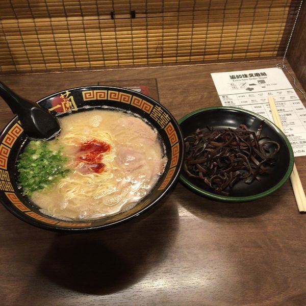 「ラーメン キクラゲ」@一蘭 名古屋駅店の写真