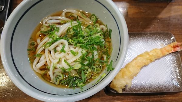 「冷〔並盛〕ぶっかけ(330円)+えび天(120円)=450円」@おにやんまの写真