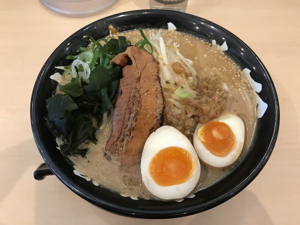 「濃厚味噌らーめん＋クーポン味玉」@北海道らーめん 味噌ノ頂の写真