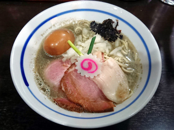 「煮干しそば＋和え玉」@中華そば いづるの写真