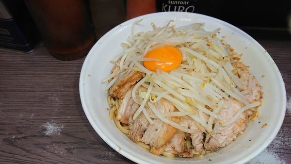 「大ぶた5枚(890円)+汁なし(80円)」@ラーメン二郎 横浜関内店の写真