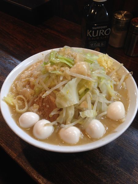 「普通(中盛)240g 800円 うずら100円」@麺屋 鳳の写真