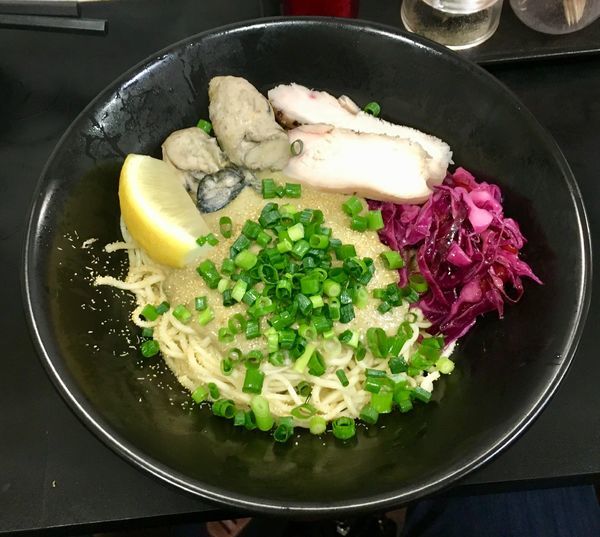 「牡蠣まぜそば【限定】」@自家製麺SHINの写真