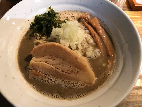 「【季節限定】濃厚煮干ラーメン  800円」@ラーメン屋ジョンの写真