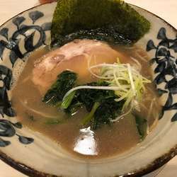 豚そば 750円 あっさり，細麺
