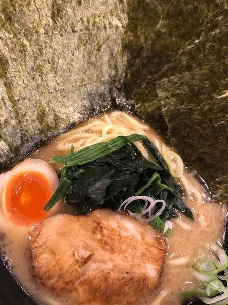 「豚骨醤油」@横浜濃厚とんこつらーめん 赤坂三丁目家の写真