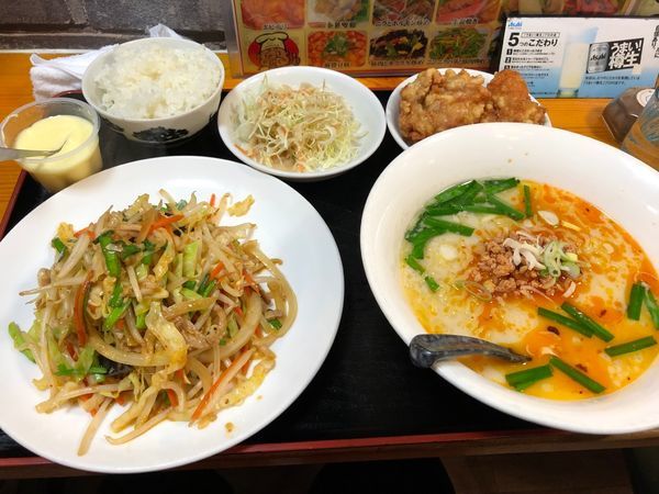 「定食メニュー（台湾豚骨ラーメン＋野菜炒め）＠1,080円」@台湾料理 福福 山梨韮崎店の写真