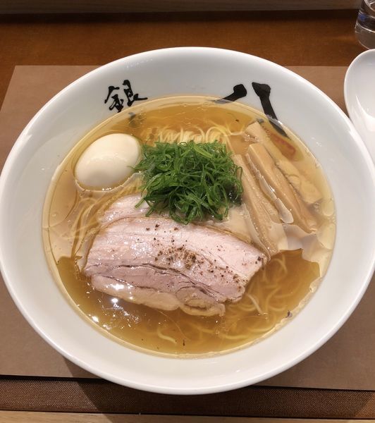 「特製中華そば（大盛）」@中華そば 銀座 八五の写真