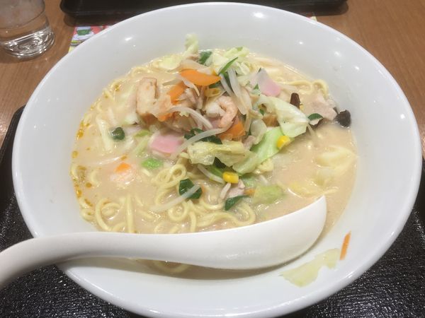 「ちゃんぽん（麺2倍）+餃子」@長崎ちゃんぽん リンガーハット 横浜十日市場店の写真