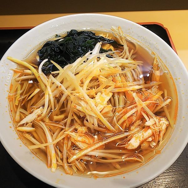 「ピリ辛鶏そば」@名代富士そば 池袋西口店の写真