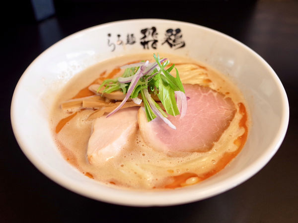 「甘えび白湯そば…800円‬」@らぁ麺 飛鶏の写真