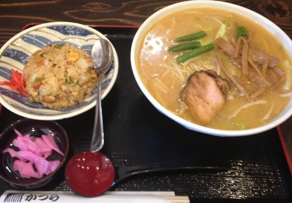 「味噌＆半炒飯」@古民家麺処 かつらの写真