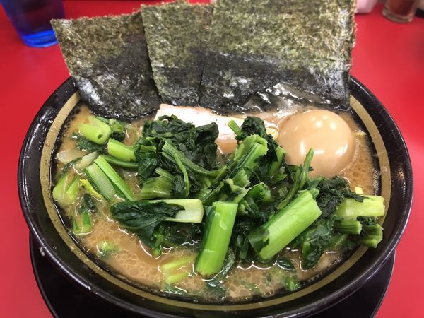 「ラーメン  青菜・味玉」@家系ラーメン 王道 いしいの写真