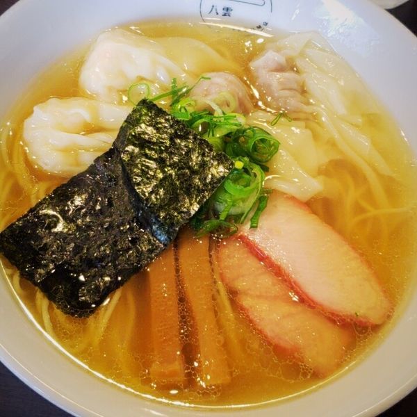 「特製ワンタンメン（白だし・ハーフ）１０００円」@八雲の写真