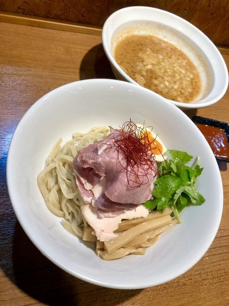 「【限定②】エビつけそば 炎のピリ辛ソース付き￥880」@寿製麺よしかわ 川越店の写真