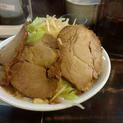 とんこくラーメン,ブタ増し（野菜マシ、アブラマシ）