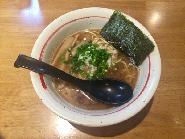「らー麺」@麺や うしおの写真