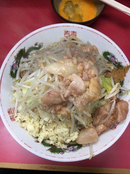 「大汁なし  玉子  全部 ニンニク多め」@ラーメン二郎 環七一之江店の写真