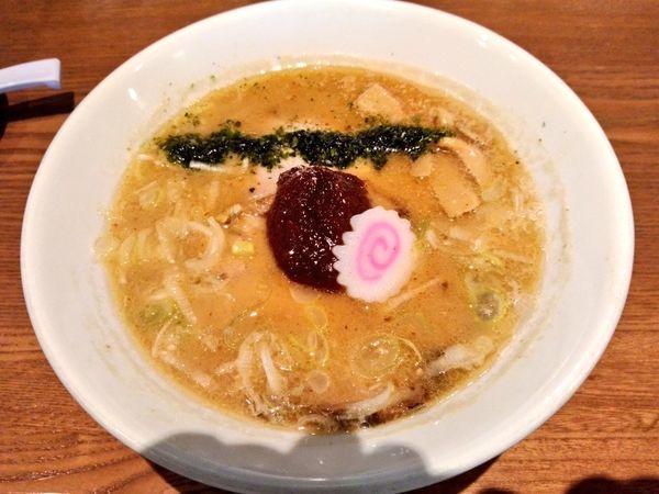 「期間限定 赤湯味噌ラーメン」@ストライプ ヌードルズの写真