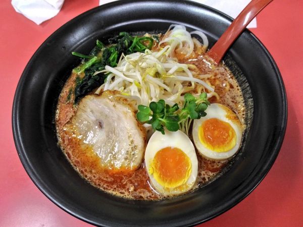 「辛胡麻味噌らぁめん」@和風らーめん はるやの写真